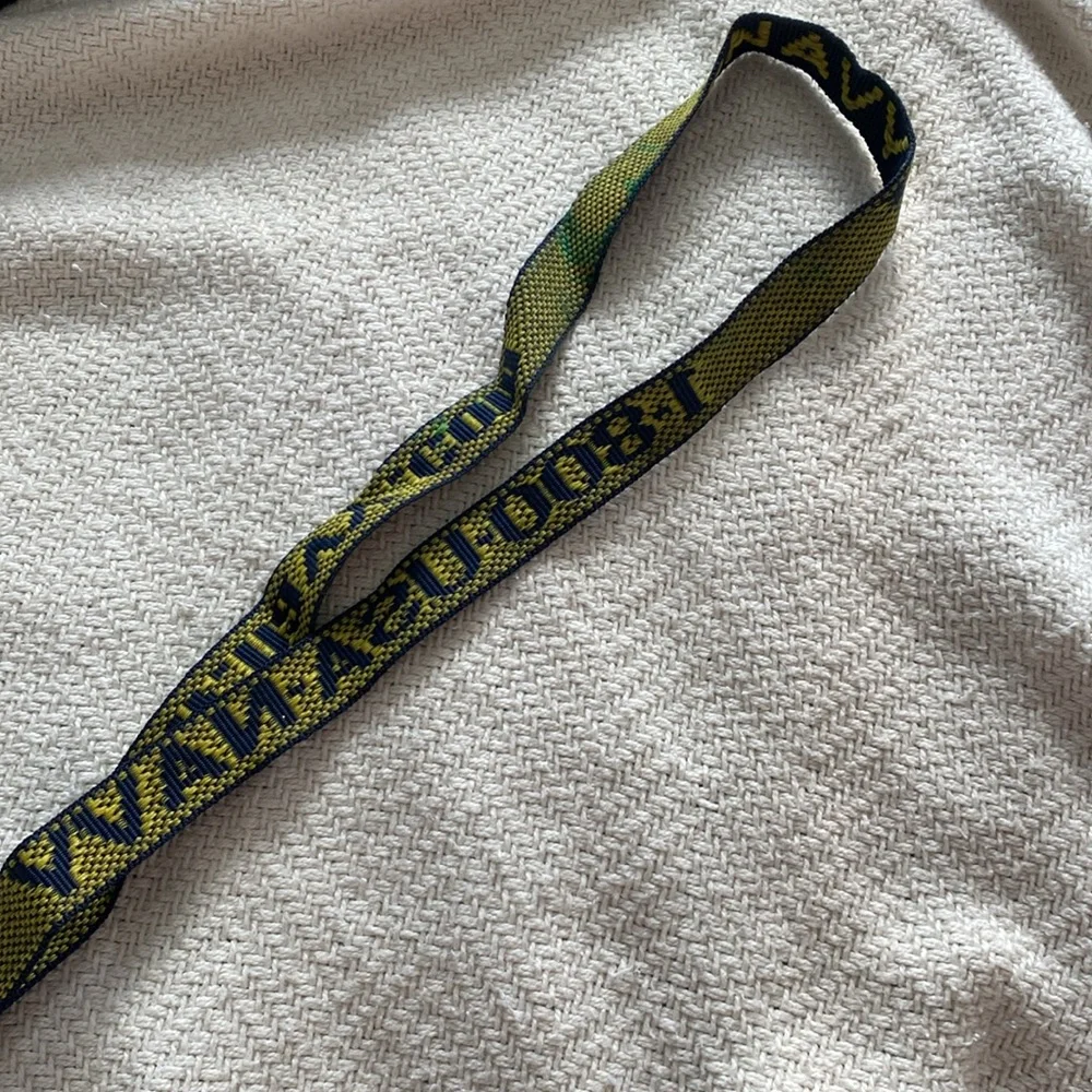 Vintage US NAVY navy and yellow lanyard